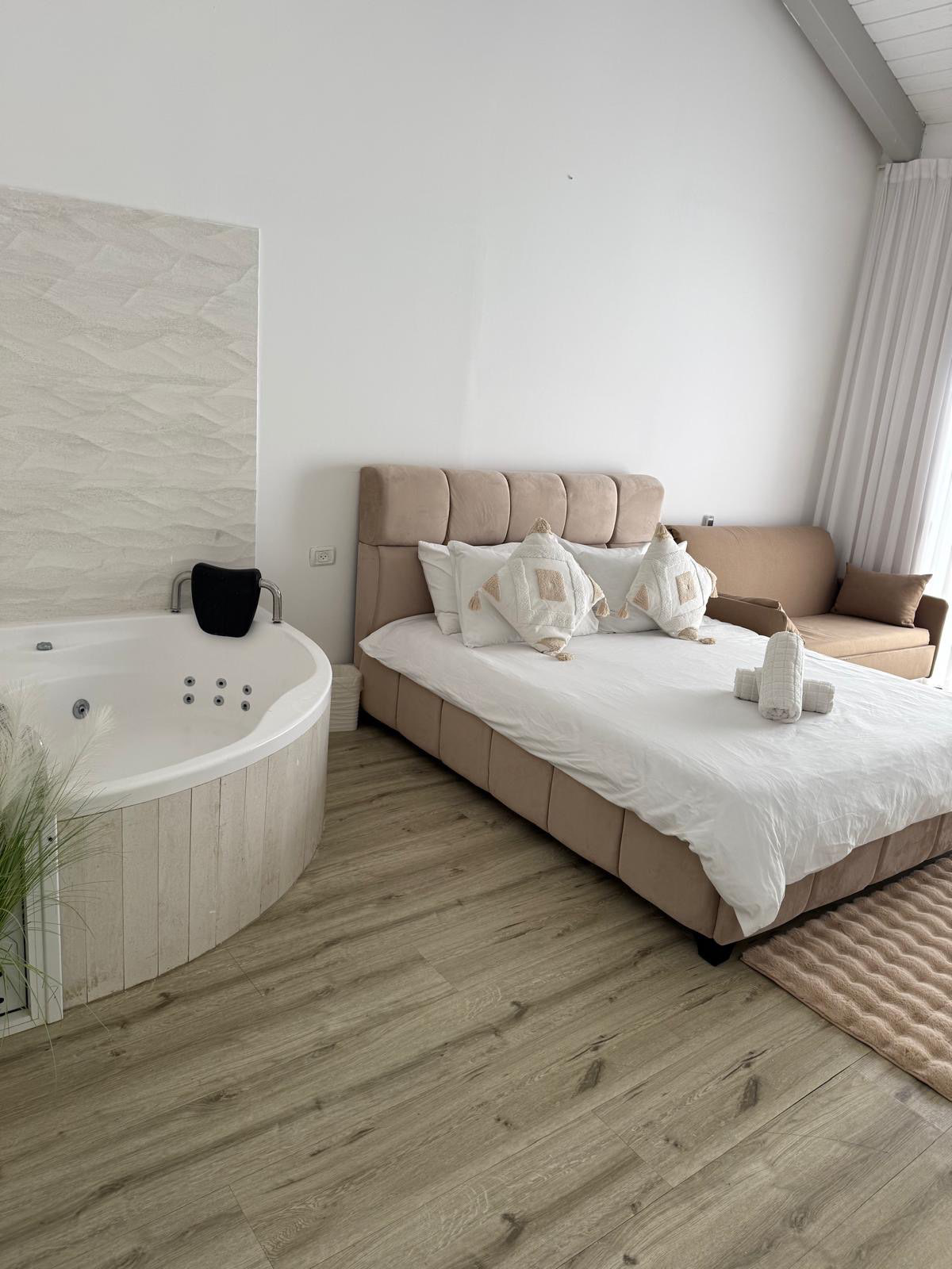 וילה סביונים- וילה ושני צימרים צמודים