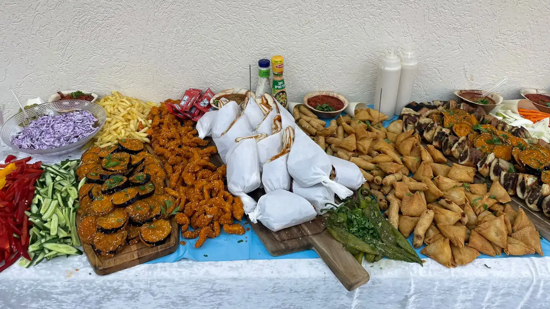 שולחנות שוק מרשימים לאירועים