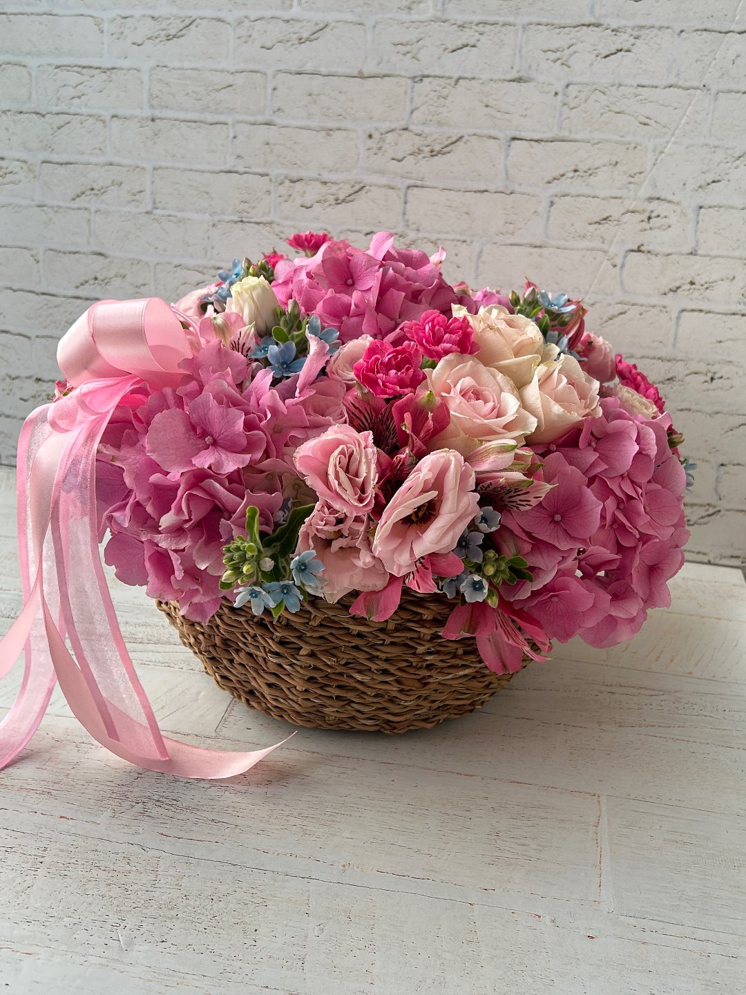 סלסלת פרחים 550₪