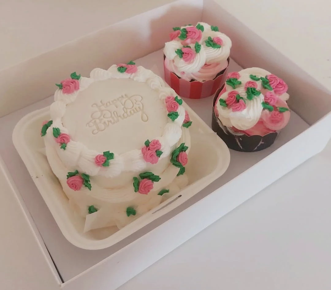 עוגות בנטו ומארזים