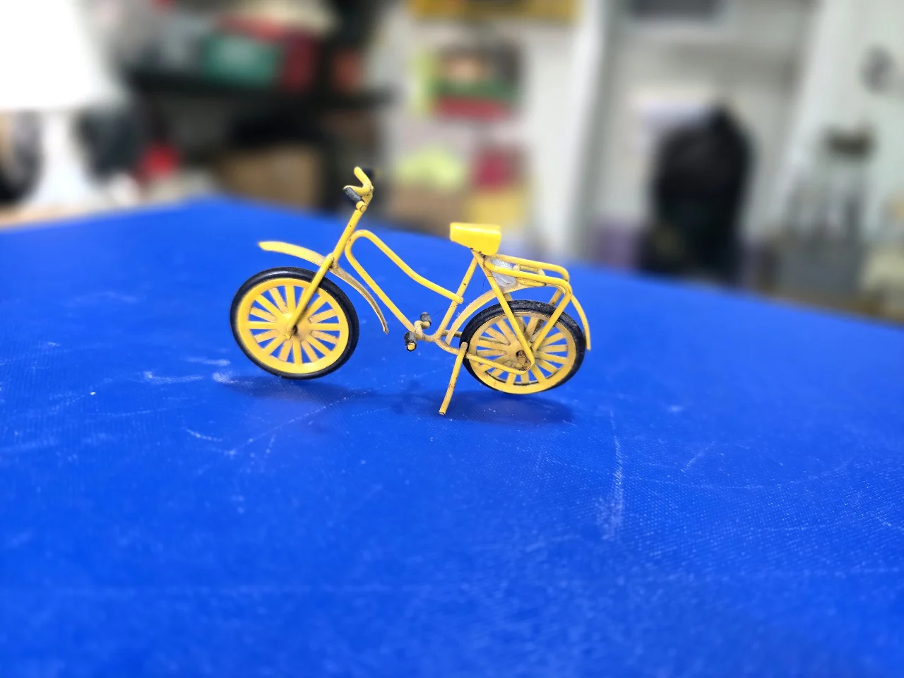 וינטאז' אופניים מיניאטוריים אורך: 9 ס"מ . גובה: 5.5 ס"מ. 50 גרם