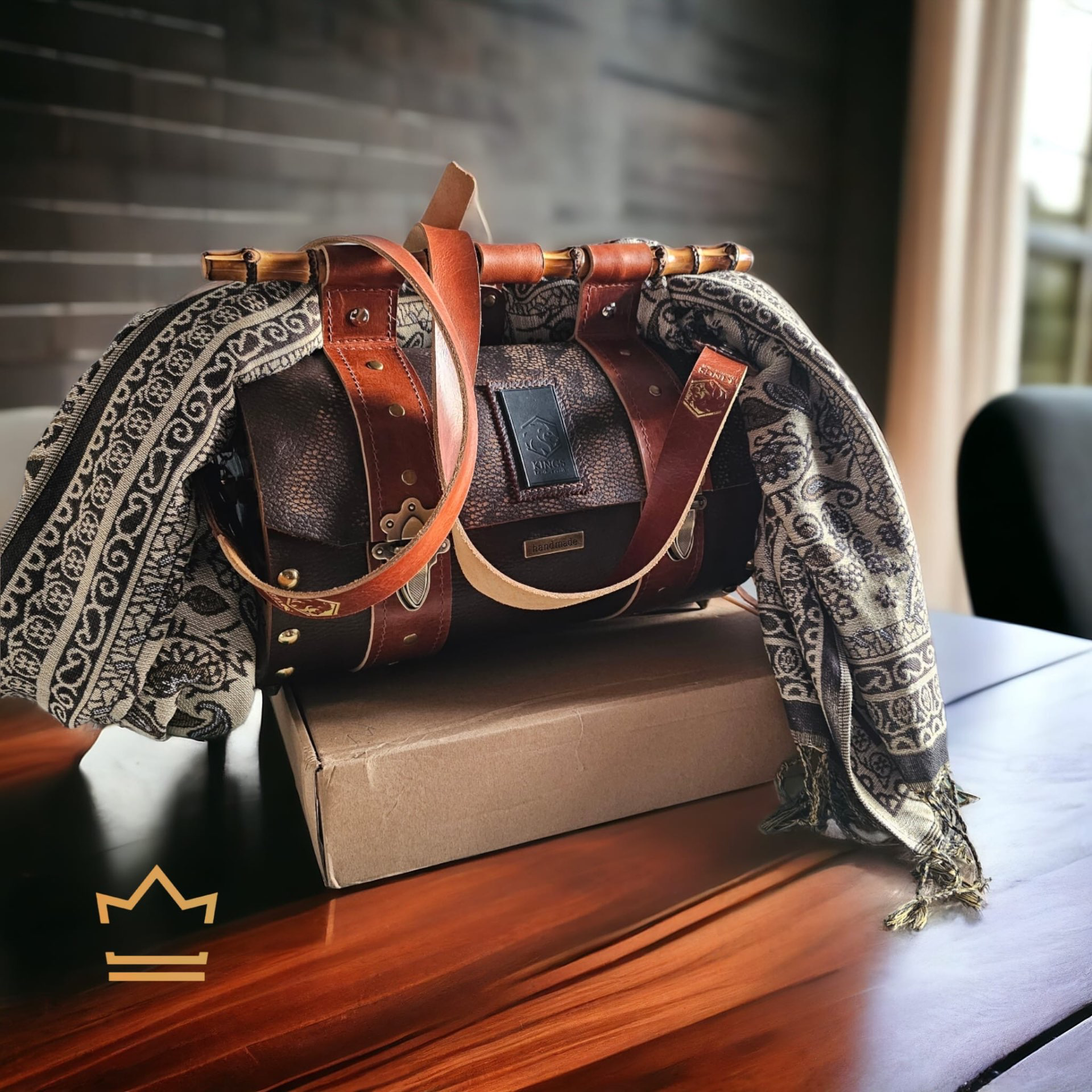 תיק תיבה 🤎