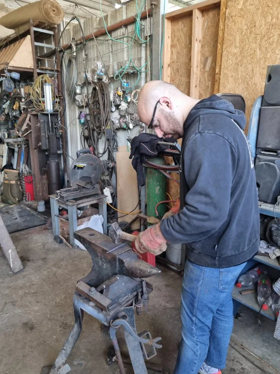 יום חווית יצירה בברזל