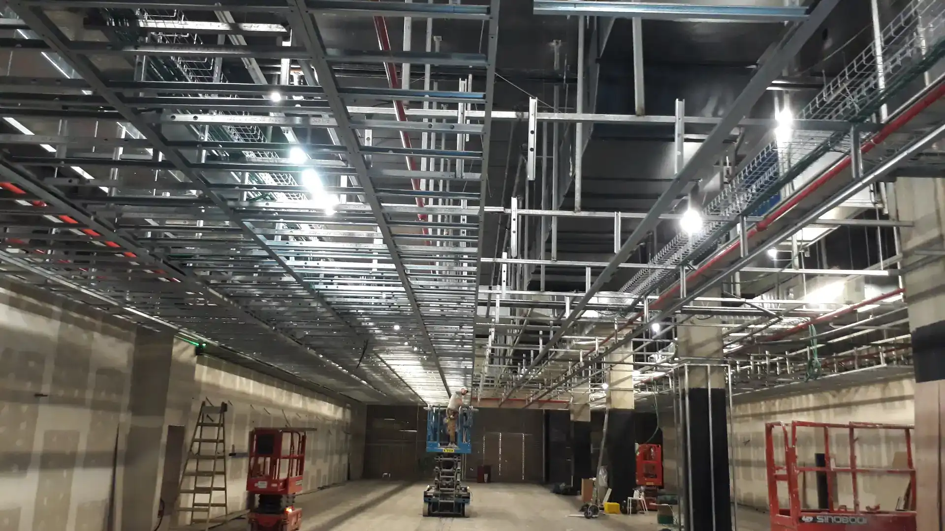  בנייה ועבודות מגבס