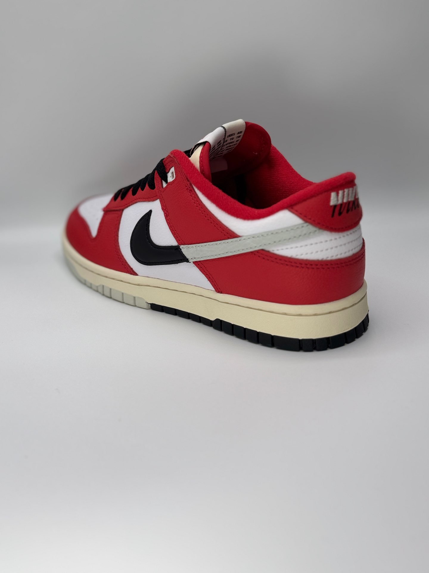 “Nike Dunk Low “Chicago Split