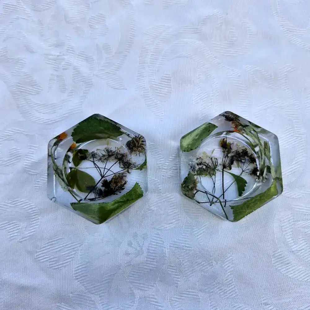 פמוטי משושה 