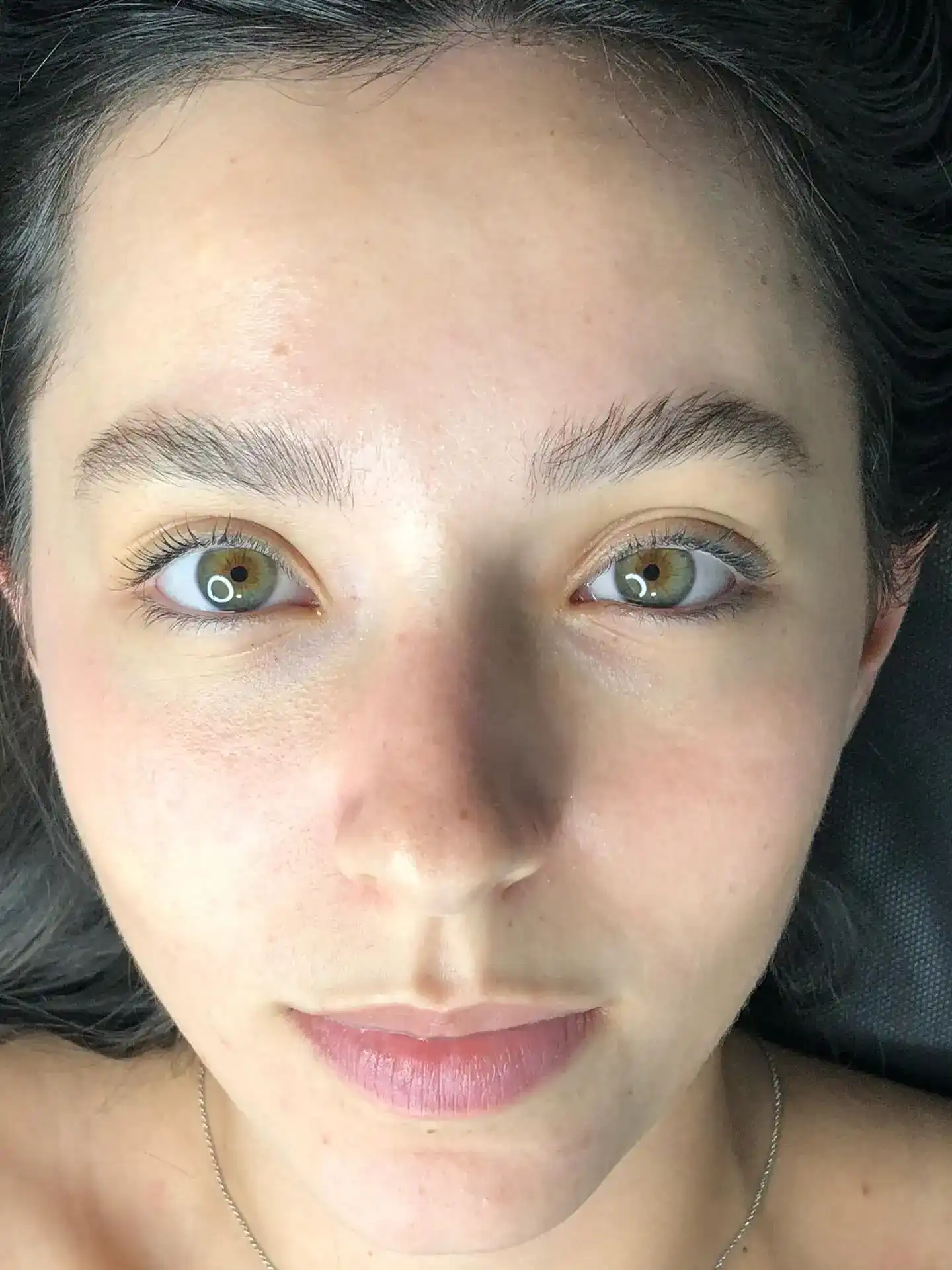 עיצוב גבות טבעי🪄