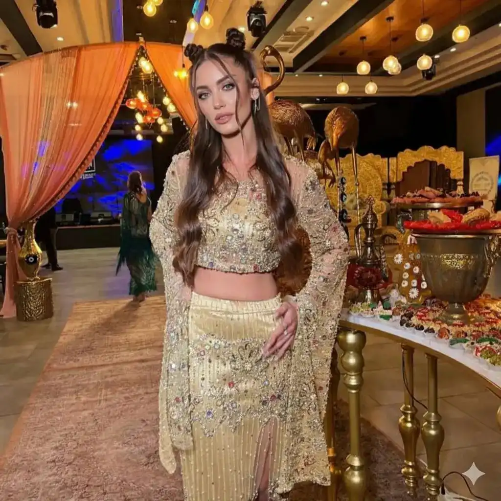 שמלה ומחוך עם אבנים