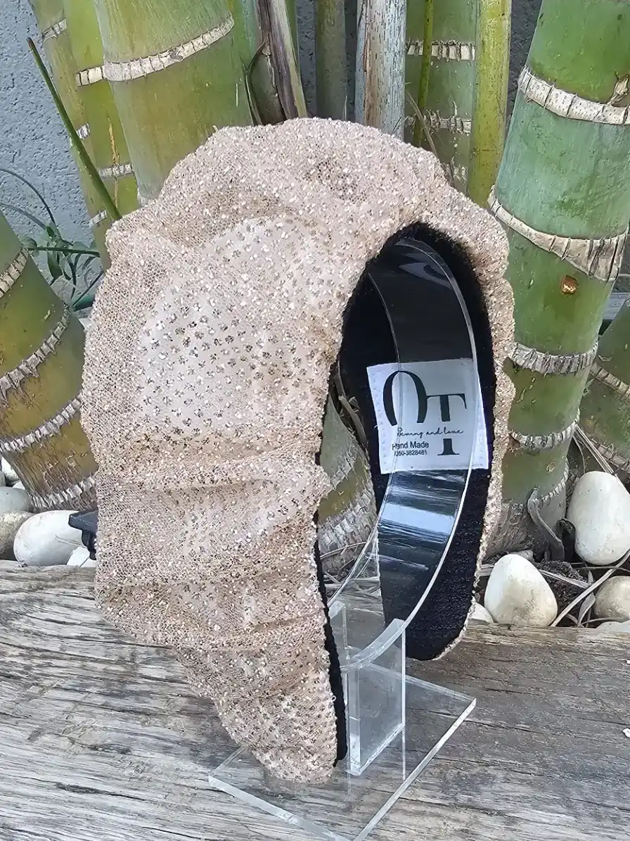 קשת נצנץ בגווני ררוז גולד