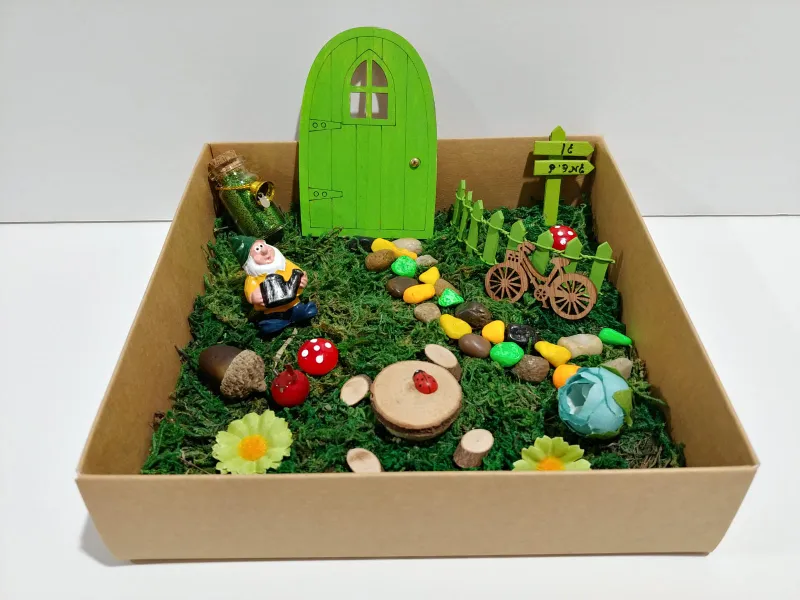 גן גמדים בקופסה