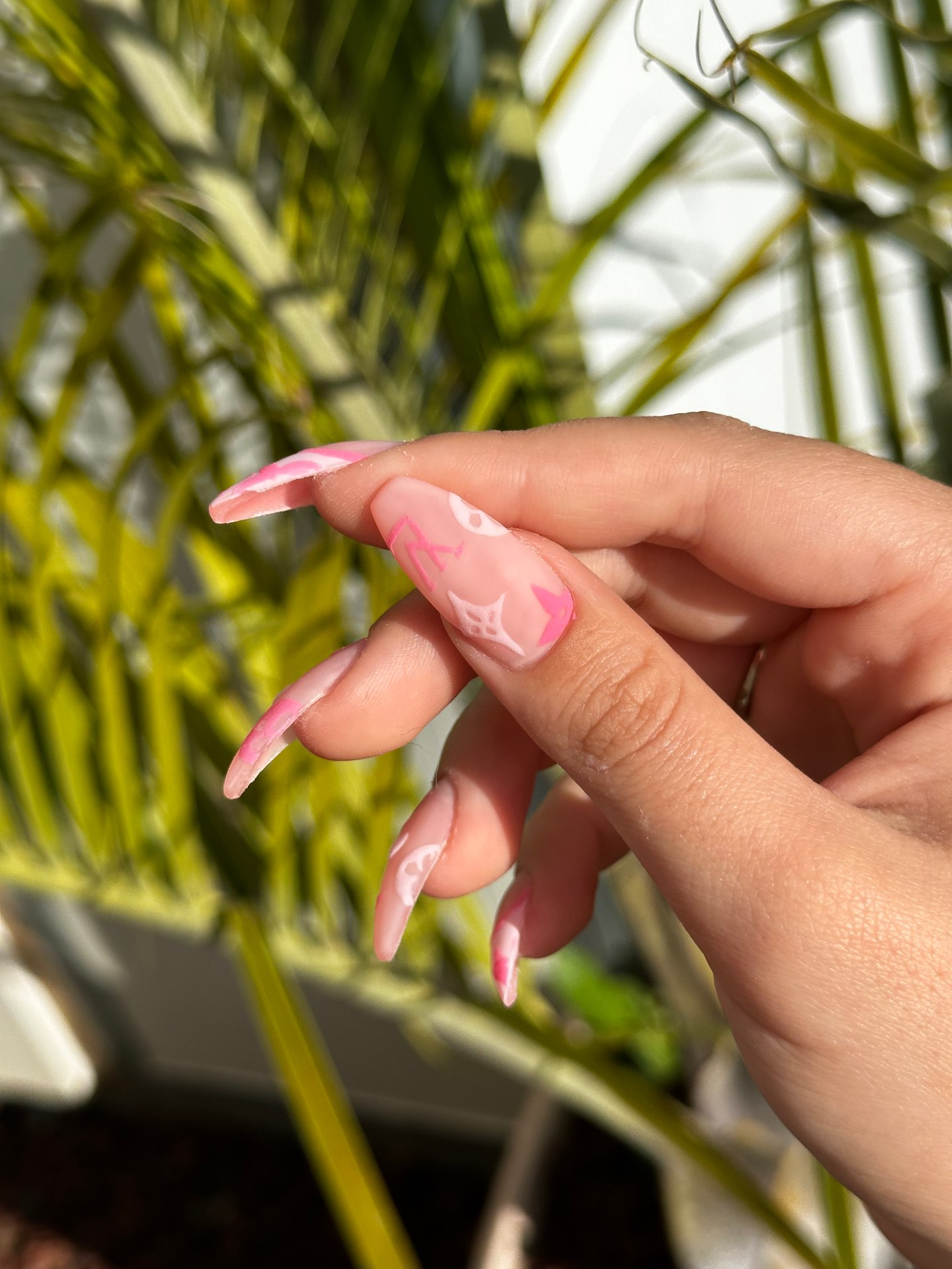  בנייה חדשה באקריל וציור בג׳ל