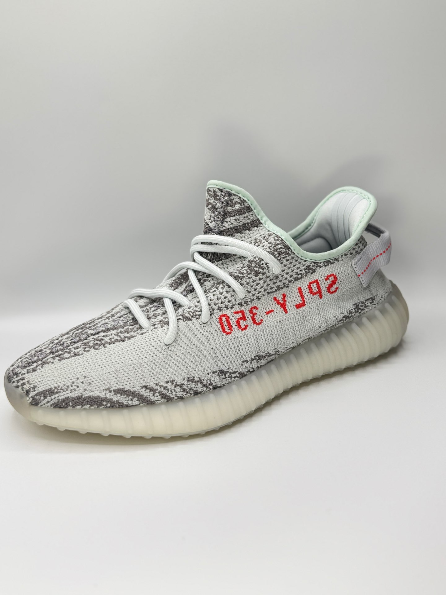 “Adidas Yeezy Boost350 V2 “Blue Tint