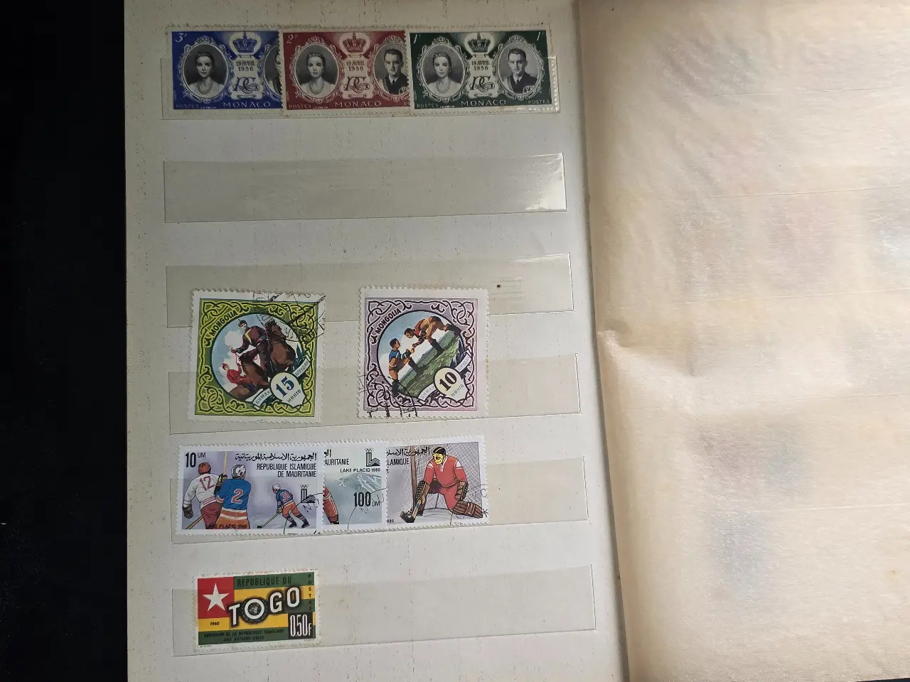 אלבום לבולים בולי עולם ישנים האלבום שנות ה.60 כל הבולים מצולמים