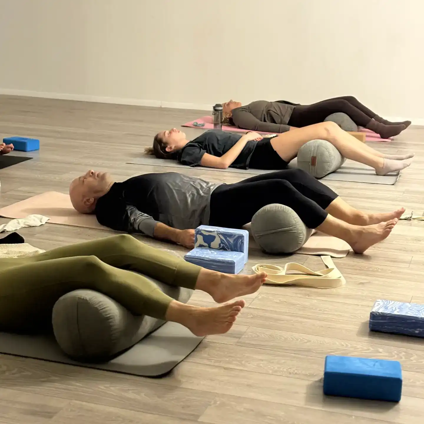 YIN YOGA