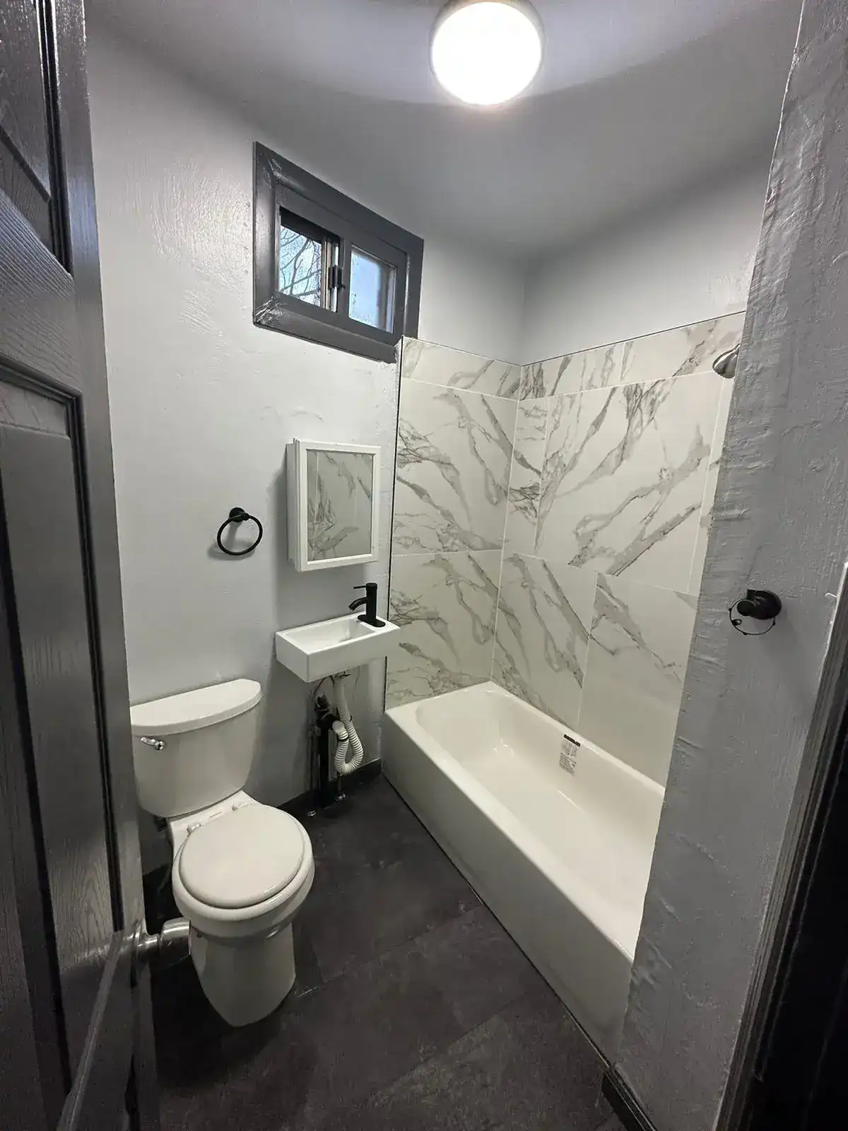 רכישה ושיפוץ מתחמי מגורים להשכרה