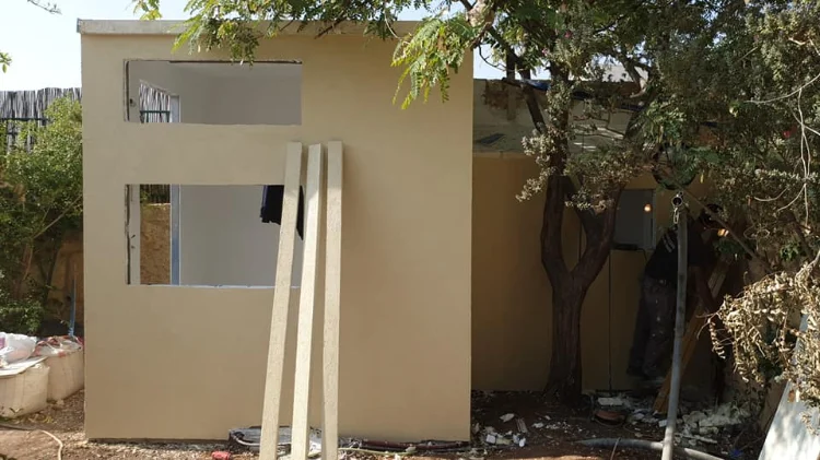 בניית יחידת דיור וגלריה