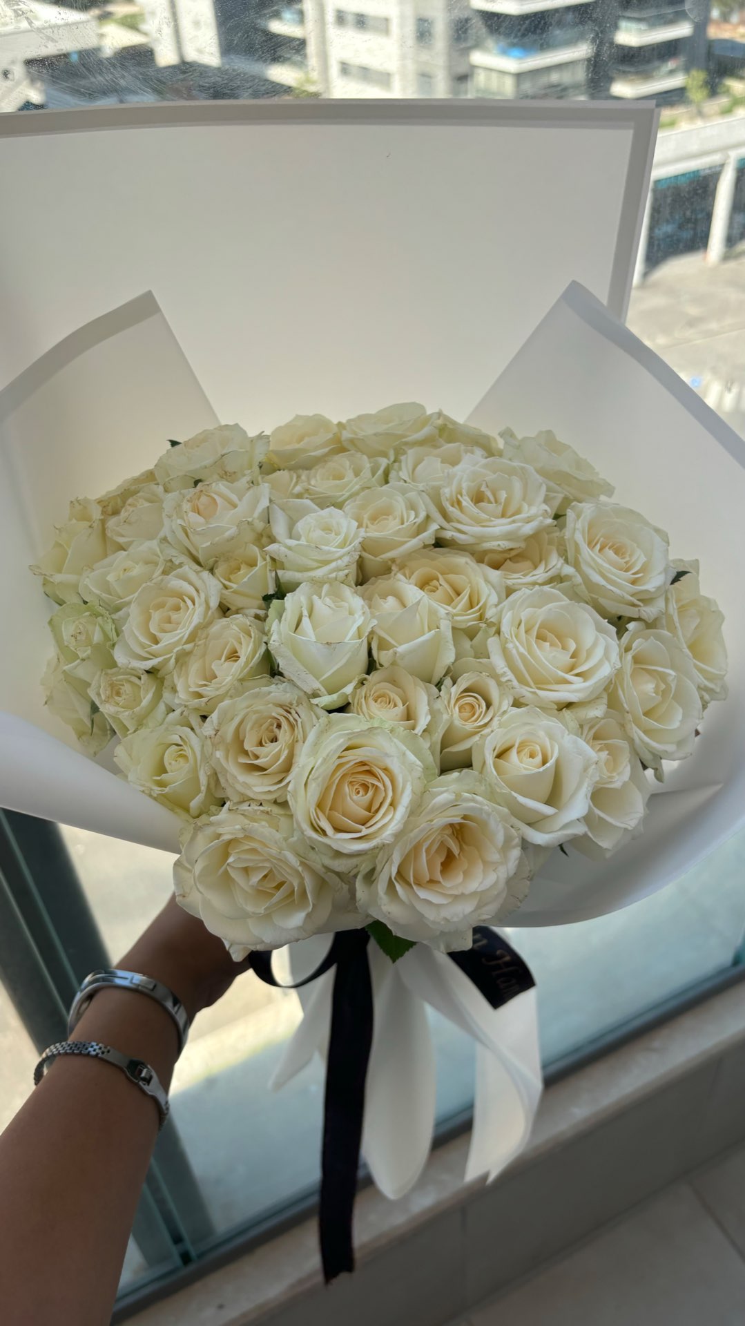 זר ורדים לכלה - לחדר התארגנות