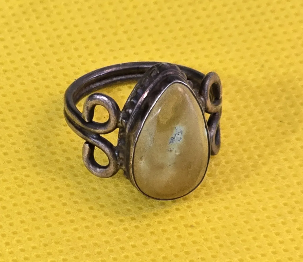 טבעת כסף משובצת אבן אגת, מידה 5 משקל 5 גרם