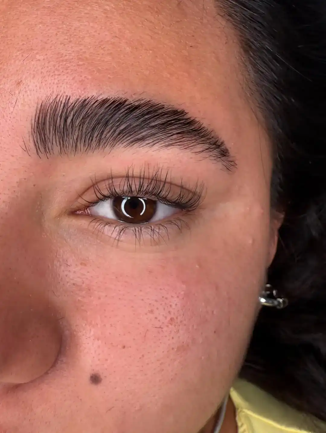 הרמת ריסים + הרמת גבות + עיצוב גבות