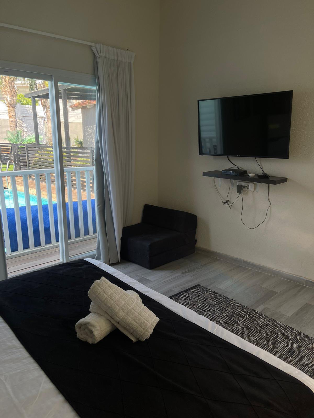 וילה סביונים- וילה ושני צימרים צמודים