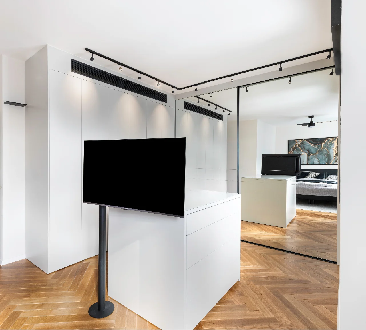 LOOM LIGHTING – SHAY HANOCH CHEF