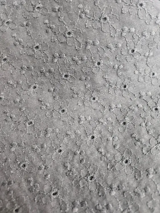 כותנה תחרה שווצרי קיים בלבן , בג, שחור.