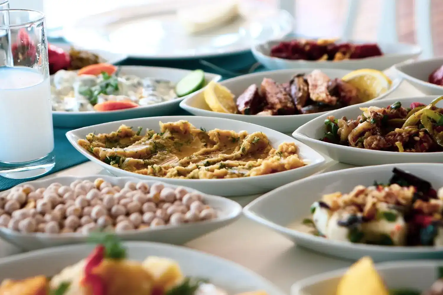 איך בוחרים קייטרינג למוסדות שלא מתפשר על איכות?