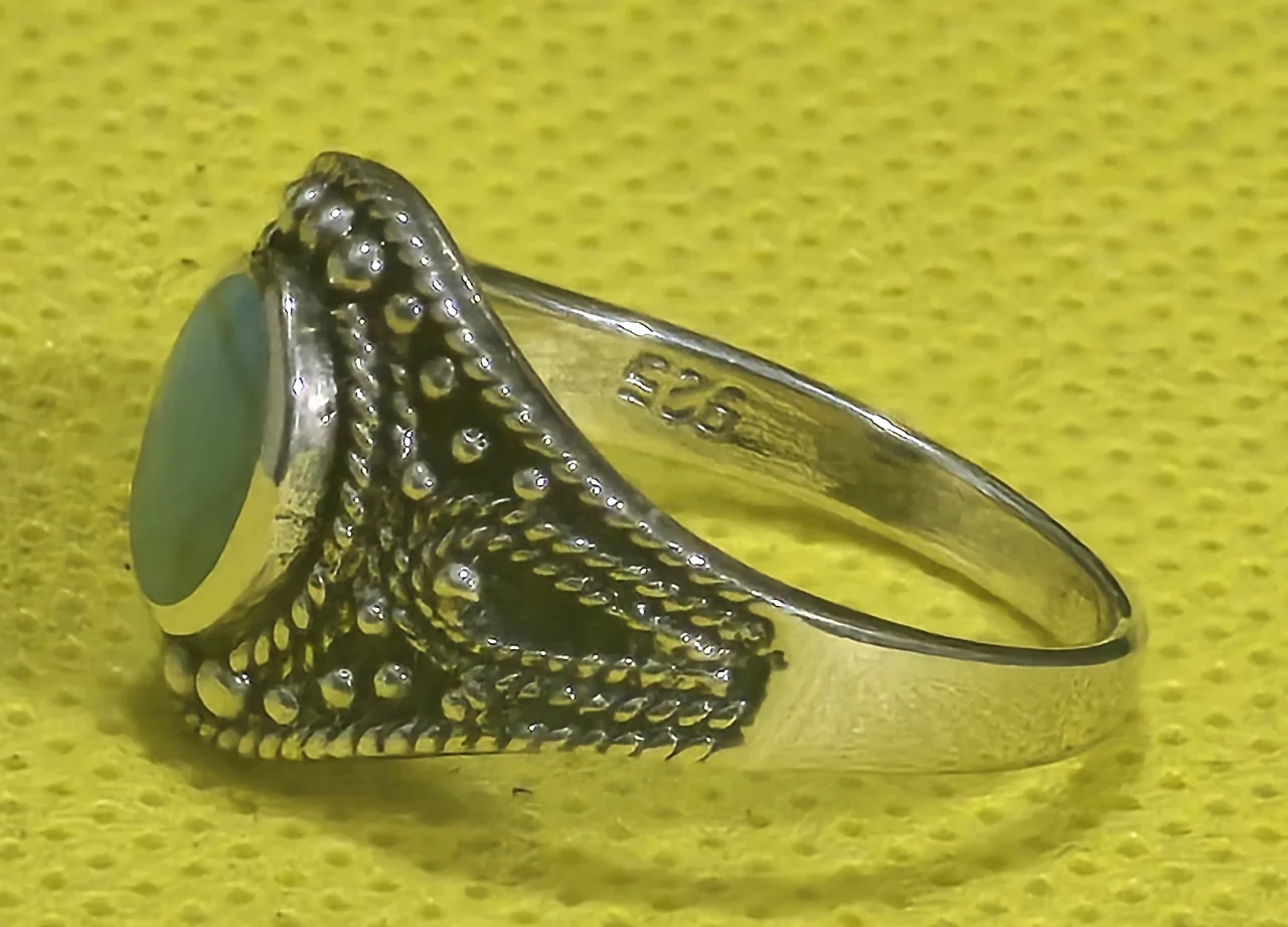 טבעת כסף 925 חתומה מצופה רדיום משובץ באבן טורקיז מידה 7 USA אורך/רוחב 1.3/1.9 ס"מ חדש לא היה בשימוש