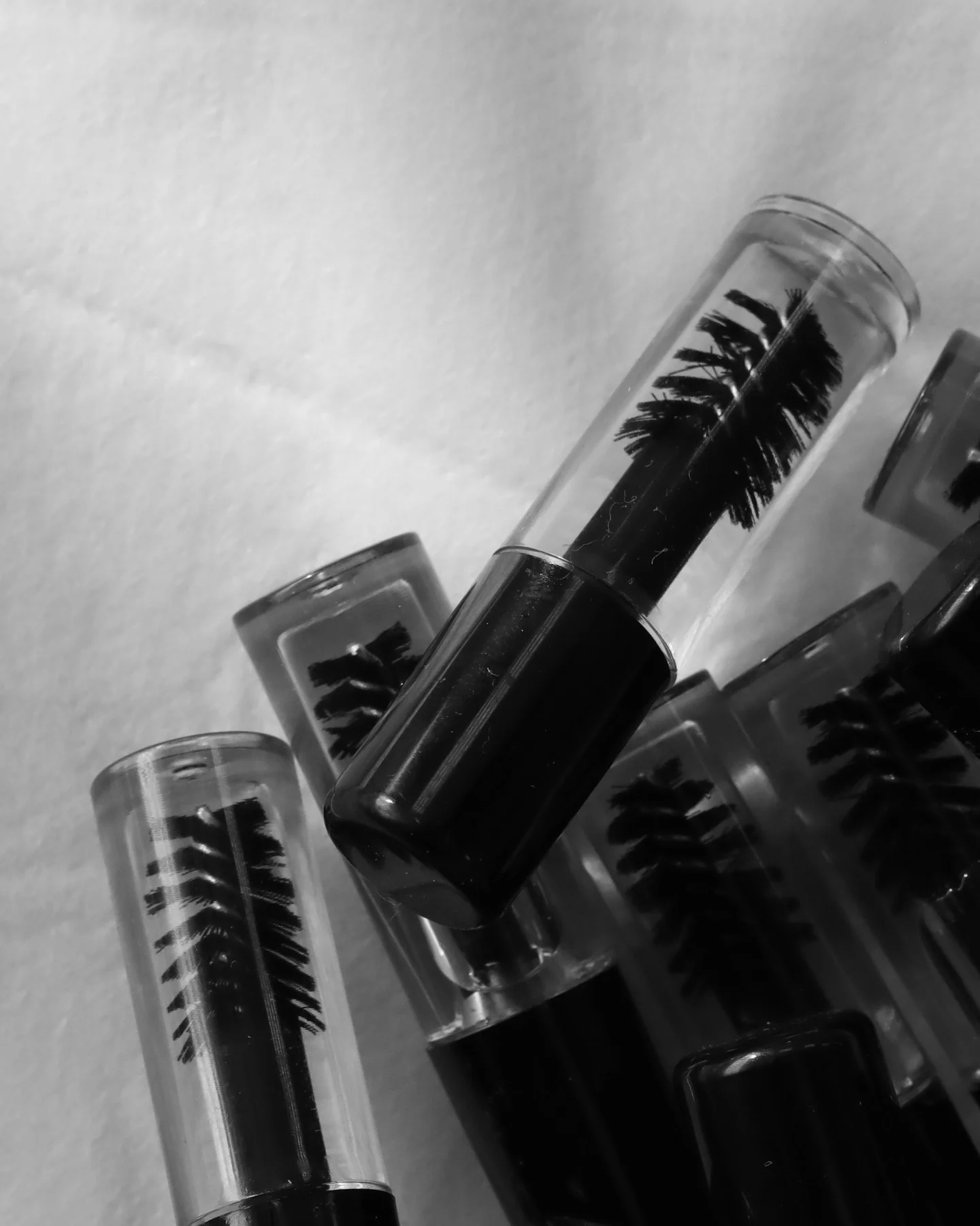 גבות בשיטת השיערה (היפראליזם)