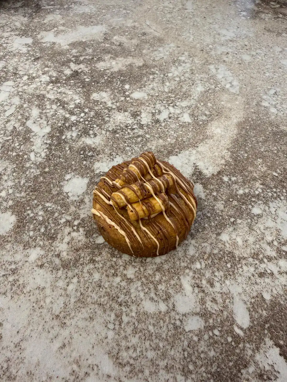 קראמבל קוקיז - מחיר לעוגיה (ניתן לקנות מארז)