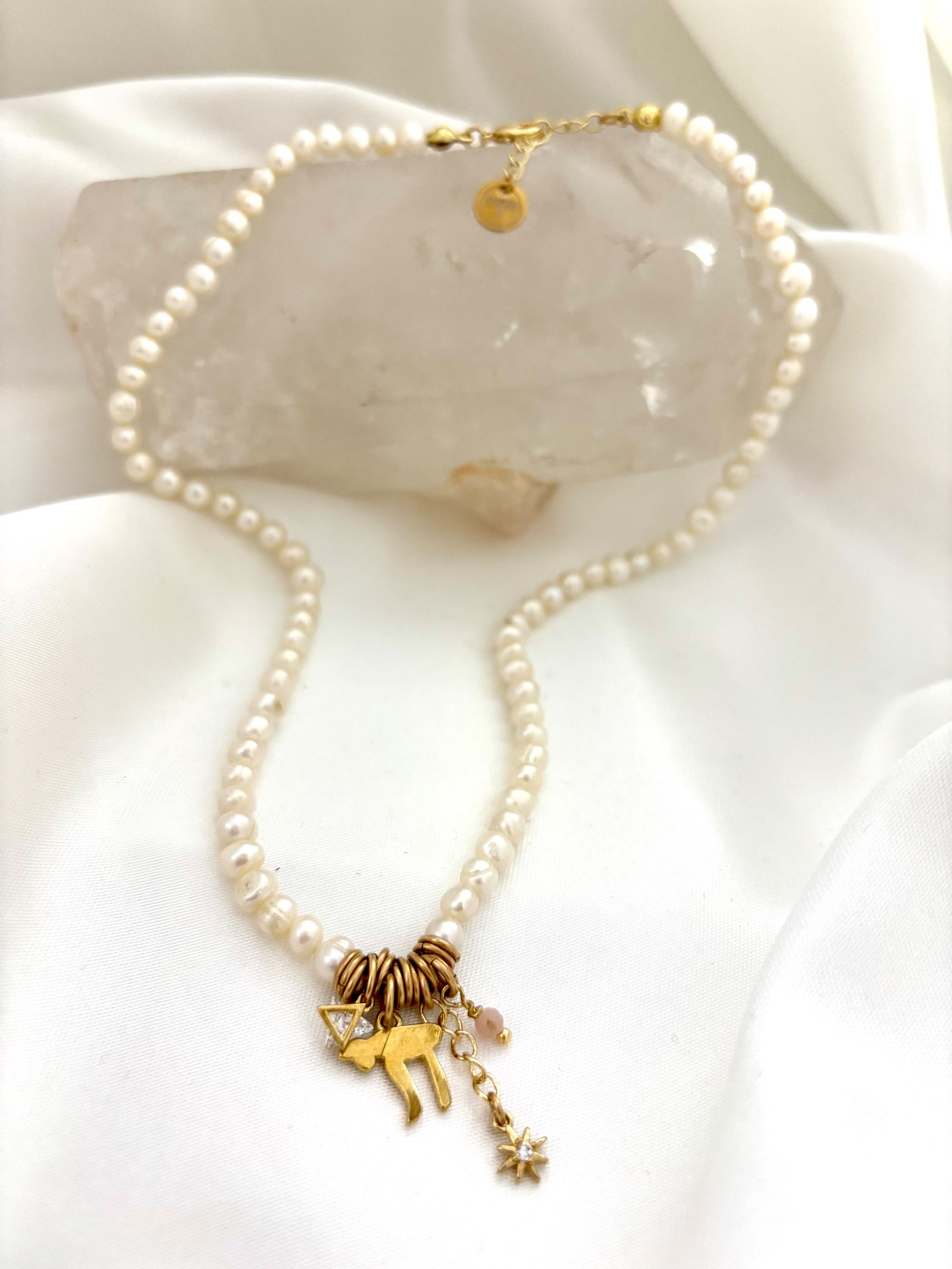 עירית – שרשרת פנינים איכותיות