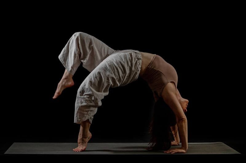 5 יתרונות באשטנגה יוגה שכנראה לא ידעתם