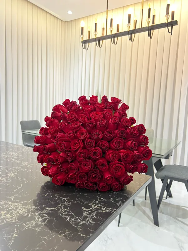 red roses 🌹