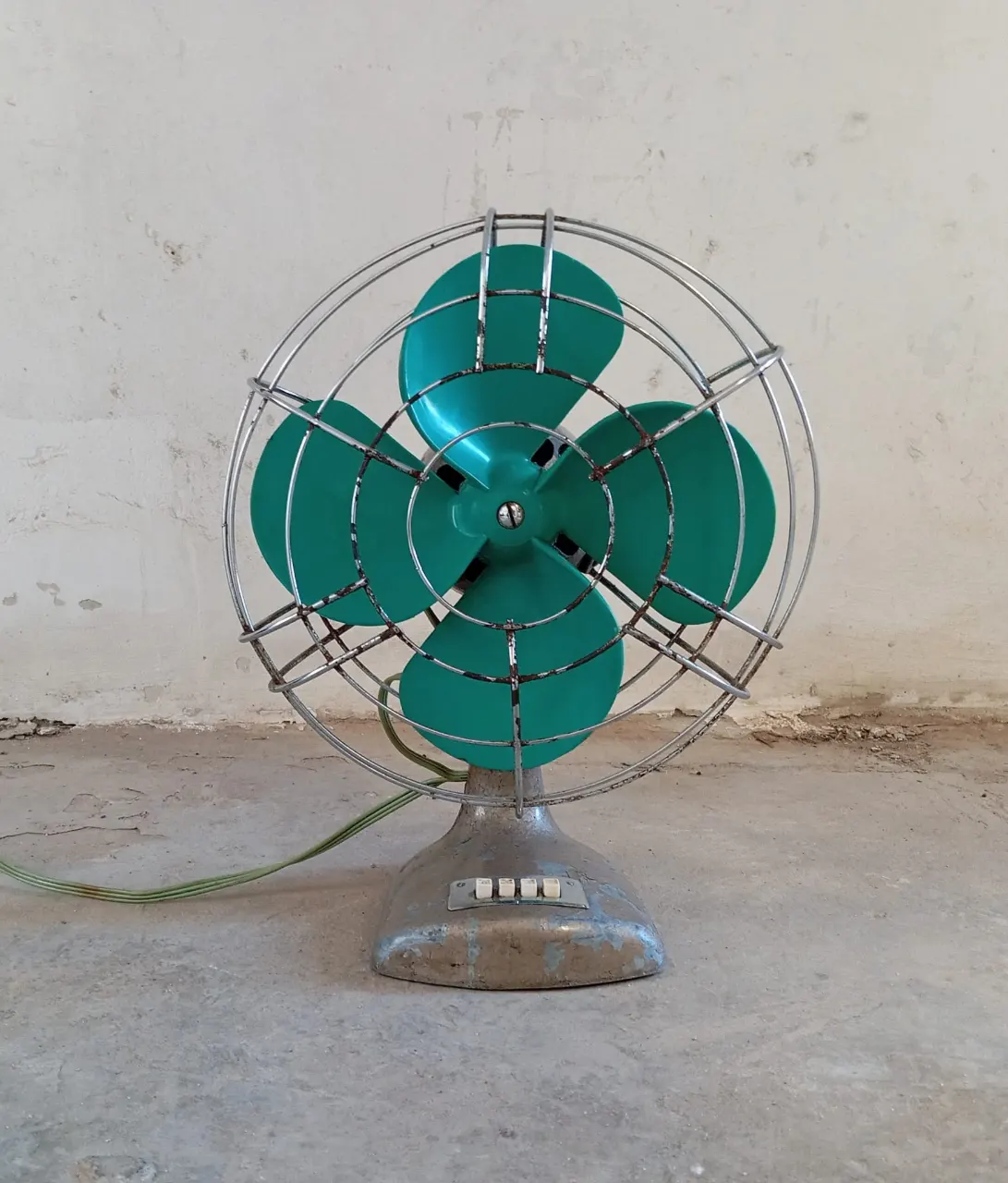 מאוור שולחן וינטג׳