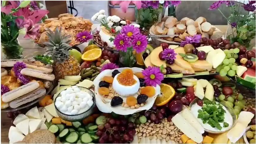 המגמות החמות בעולם מגשי האירוח