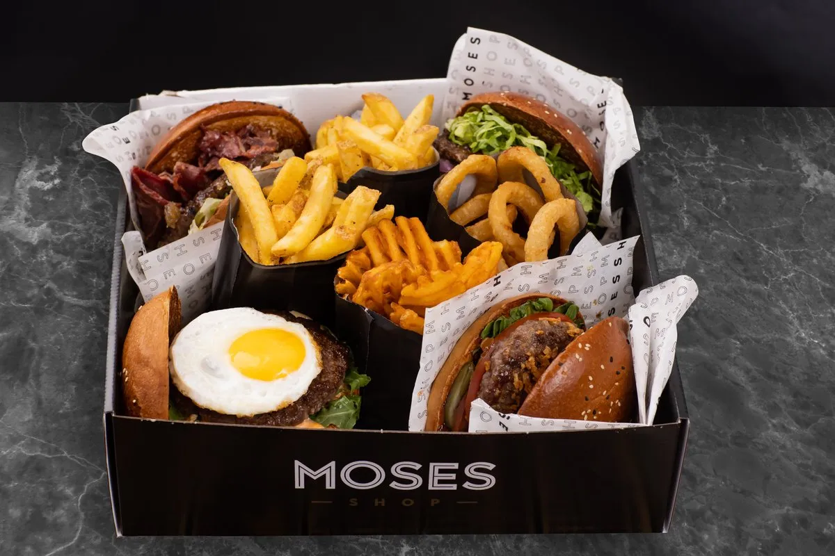 MORE THAN FRIENDS PREMIUM