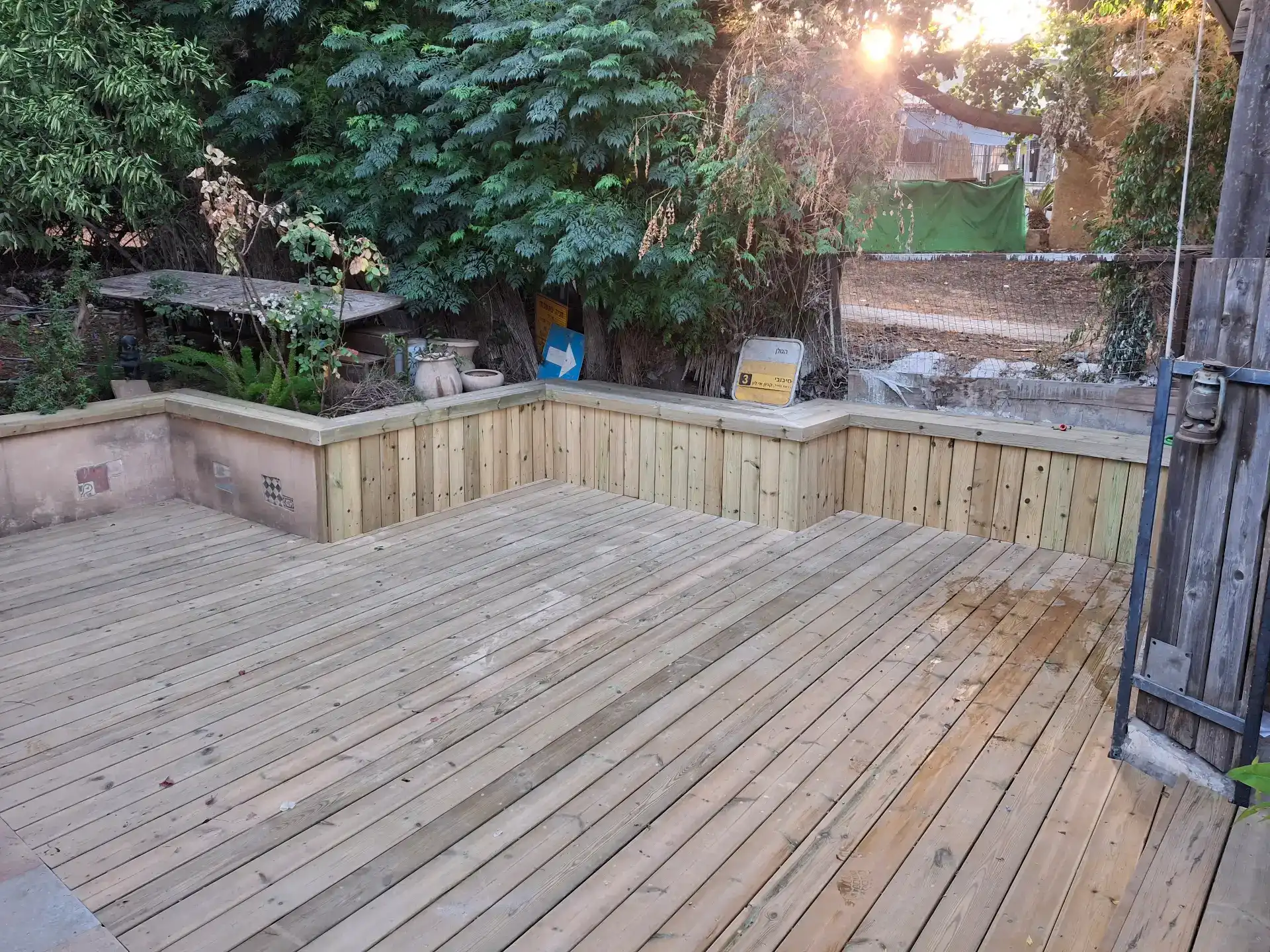 דק אורן/איפאה טבקו/במבוק/טיק בורמזי/סינטטי - החל מ420 ₪ למ"ר