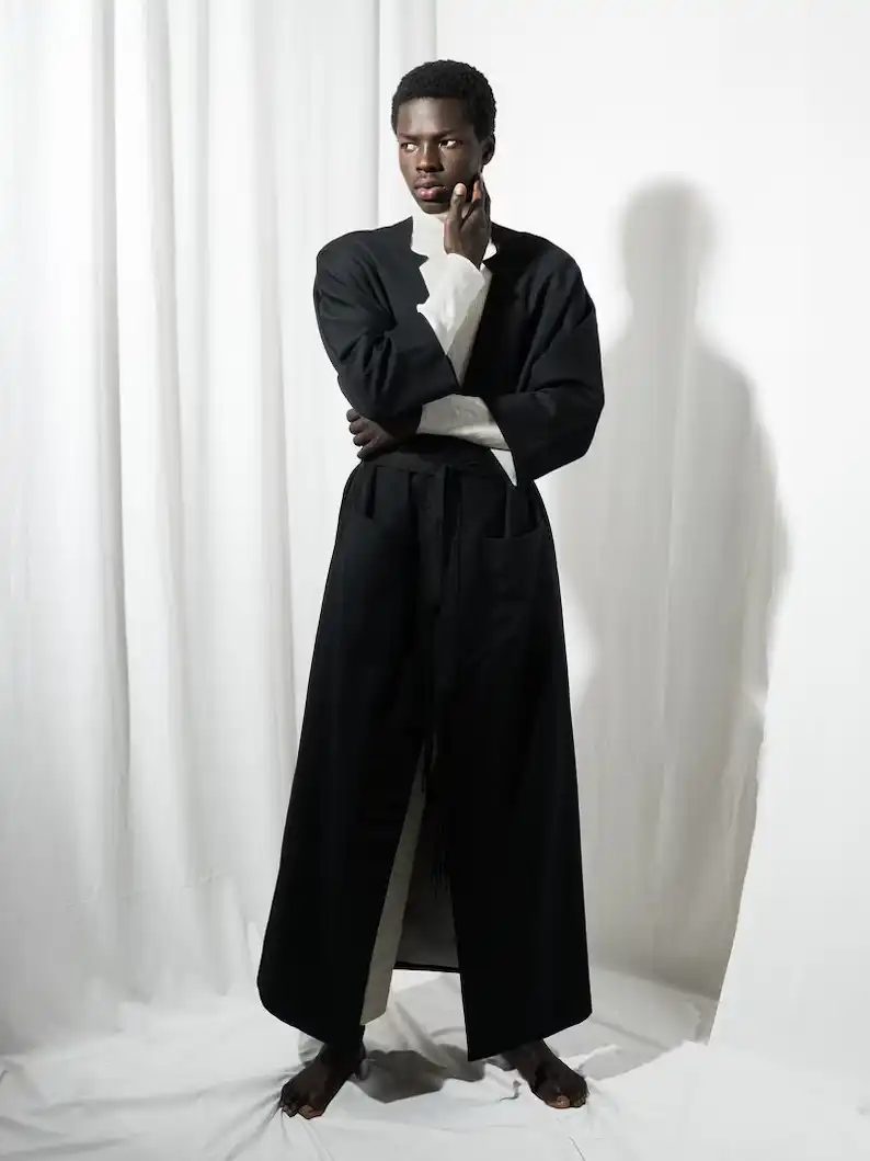 מעיל קימונו ארוך מצמר שחור לגברים – NARGASSI