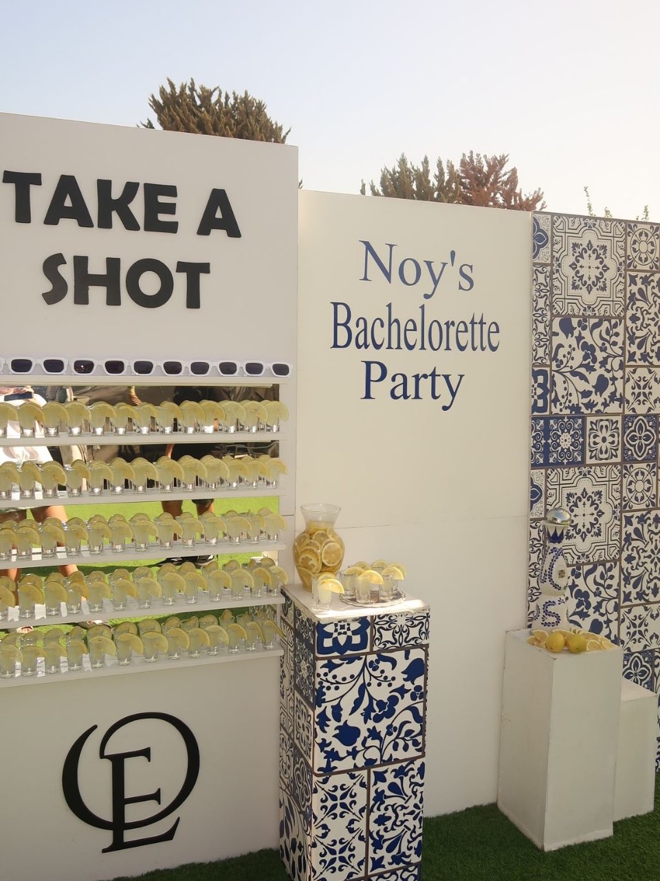 קיר צ׳ייסרים להשכרה ללא אלכוהול 