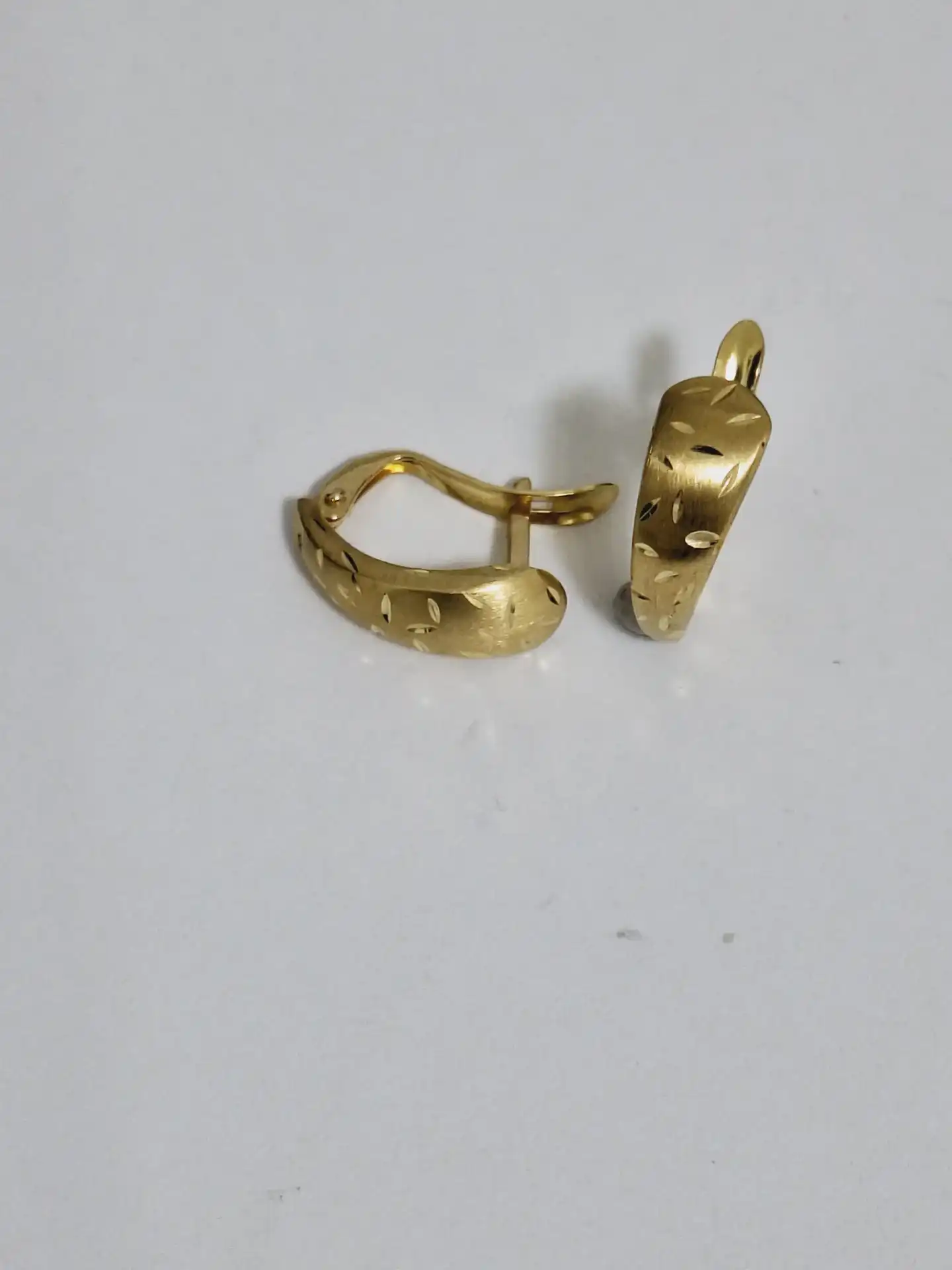 עגילי חישוק זהב 14K