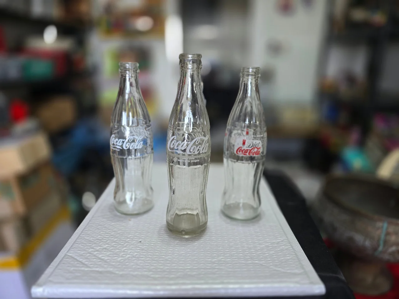 תאור הפריט: COCA COLA  לוט 3 בקבוקים זכוכית קוקה קולה שונים