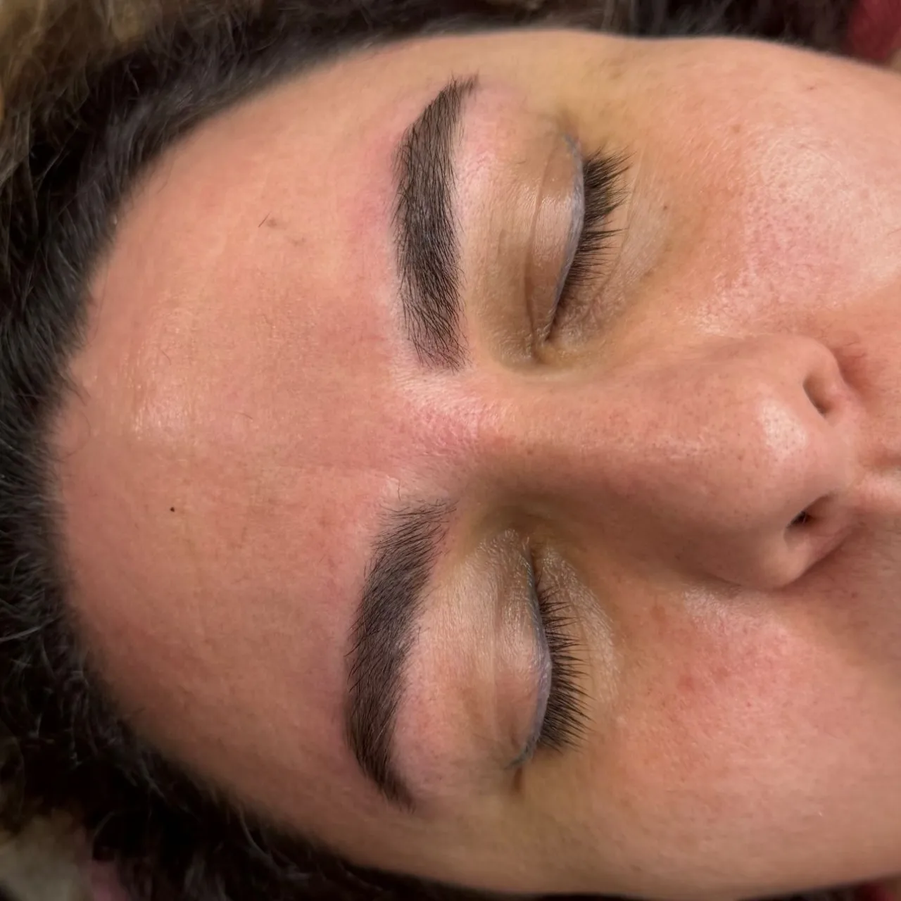 עיצוב גבות + צבע