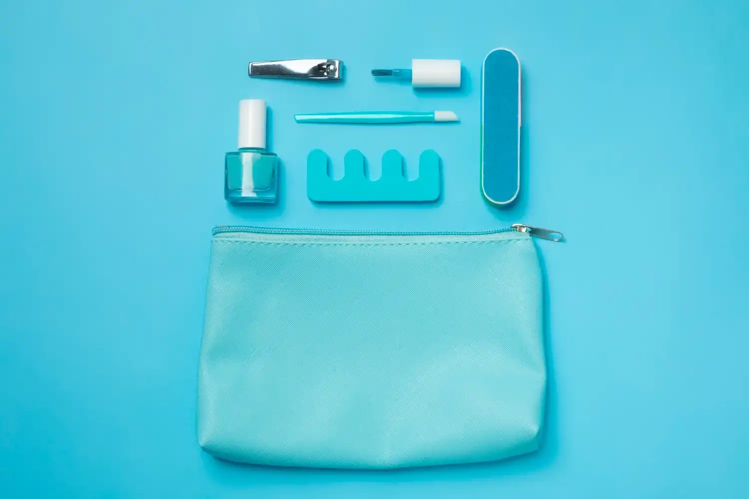 איך לבחור קורס בניית ציפורניים שמתאים לך באמת