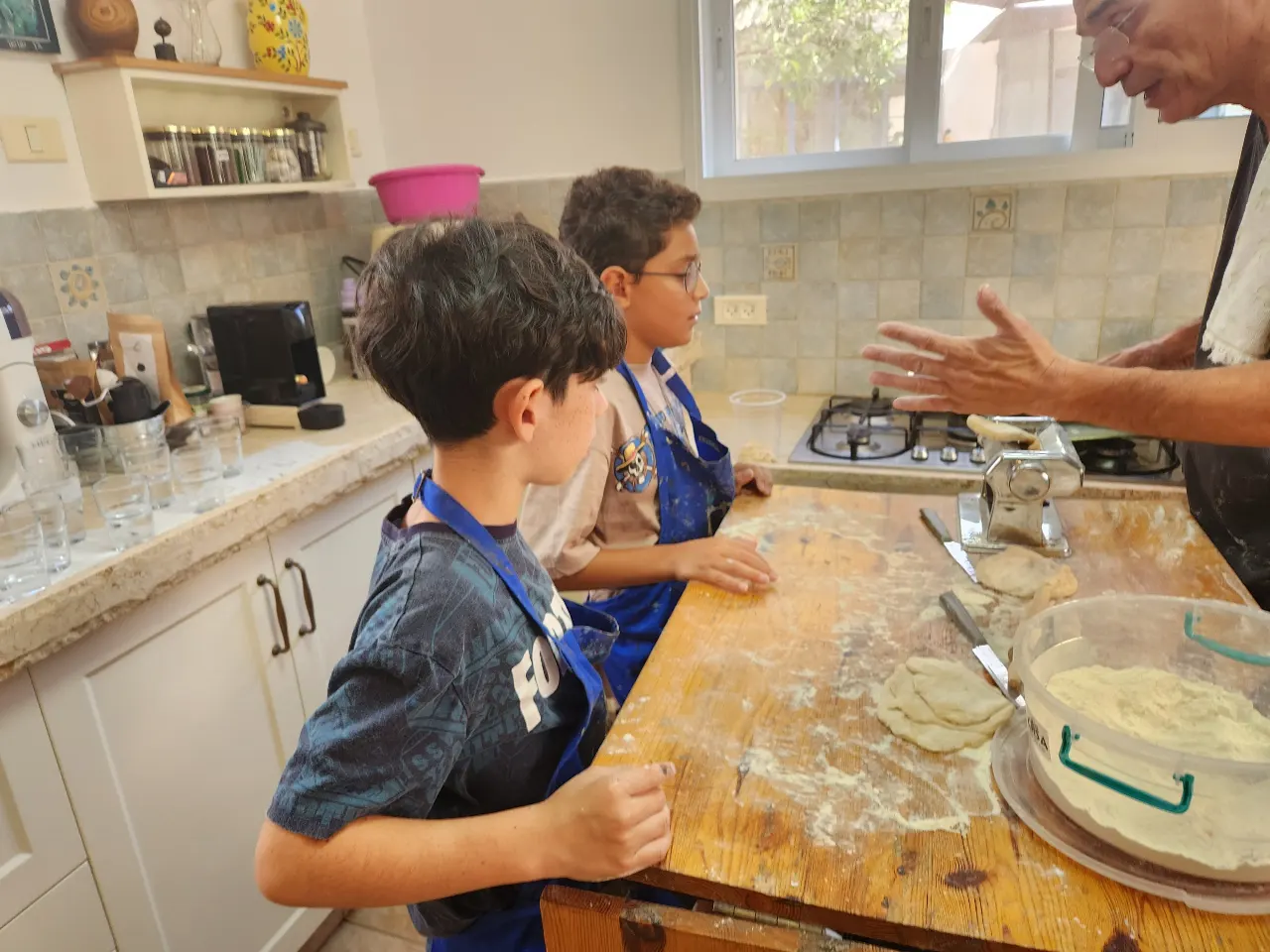 סדנאות לילדים בחופשים (אומנות, בישול ונגרות)