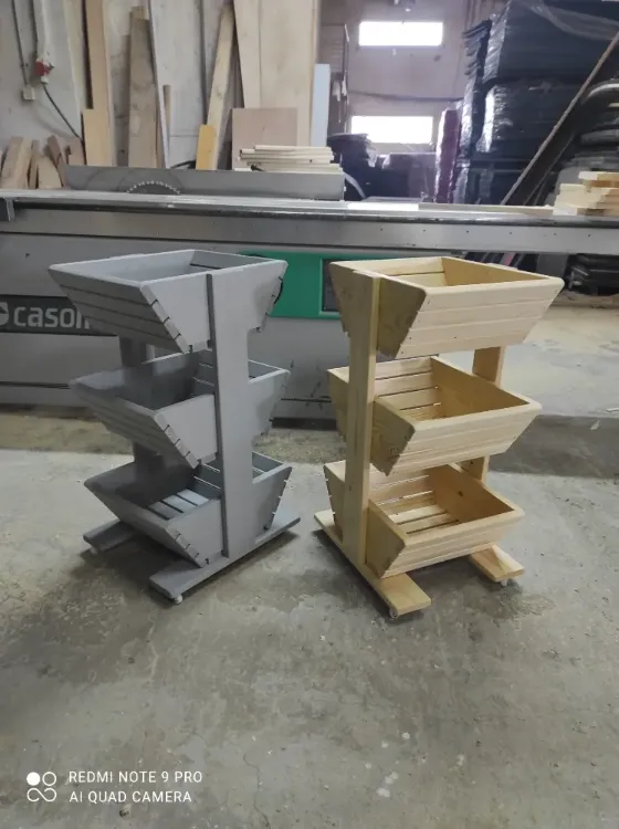 עגלת ירקות ופירות מעוצבת .