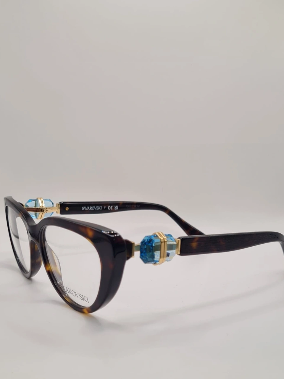 משקפי סוורובסקי