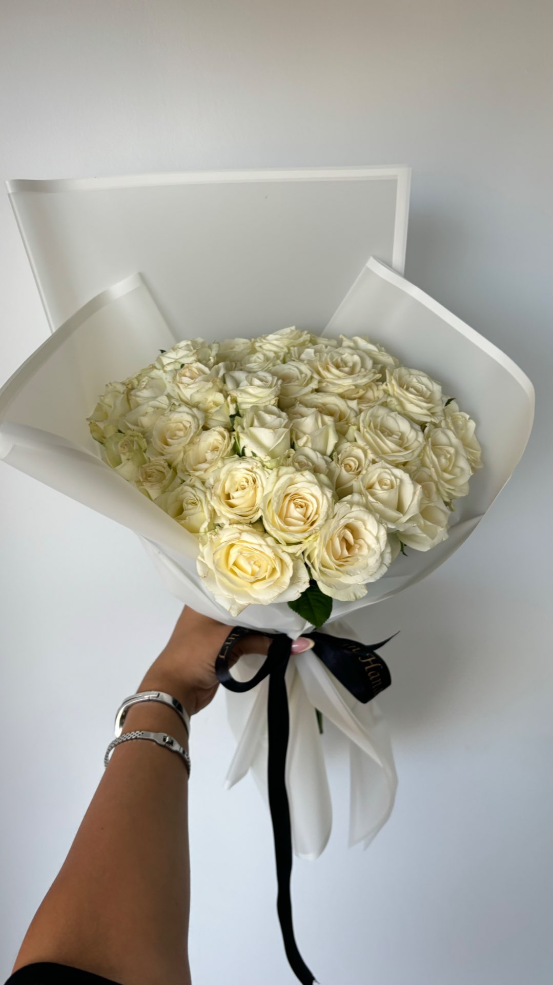 זר ורדים לכלה - לחדר התארגנות