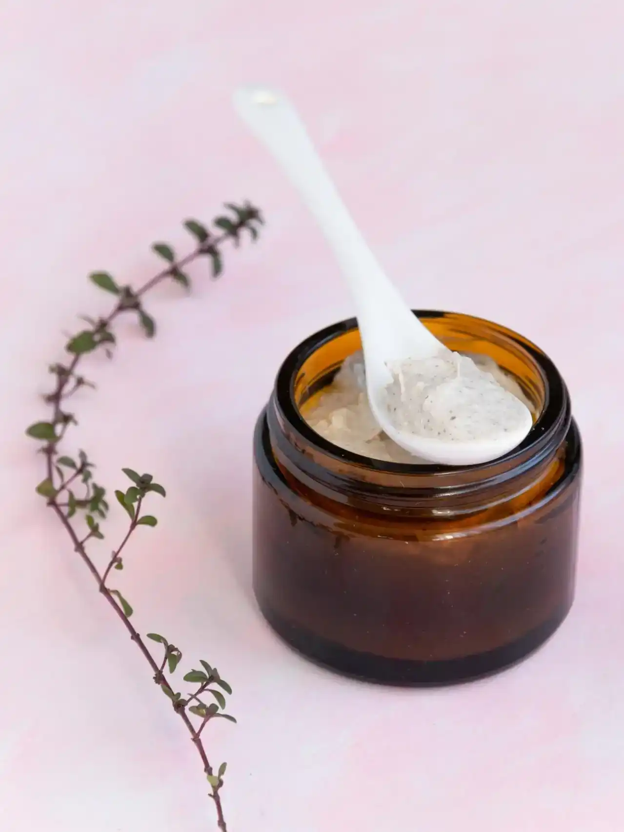 הורדת סרחי עור בקרית ביאליק - טיפול מדויק, עדין ובטוח