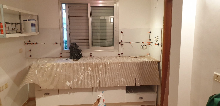ריצוף וחיפוי קרמיקה 