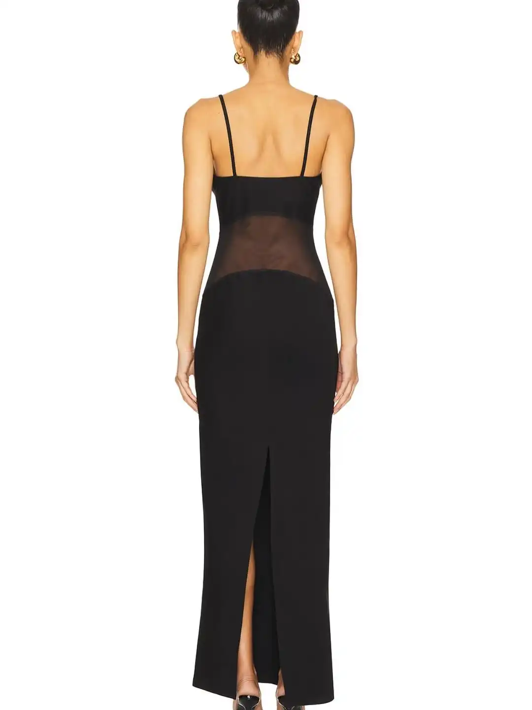 שמלה שחורה מיוחדת